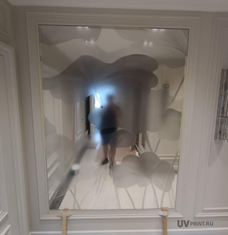 Изображение выполненных работ: УФ-печать на стекле — Зеркальное панно