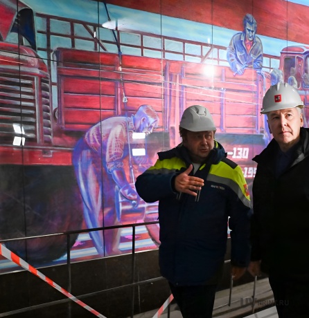 Изображение выполненных работ: УФ-печать на стекле — Станция метро-3